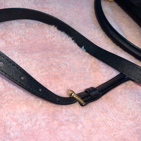 Authentic Michael Kors Purse - Picture 5 of 6